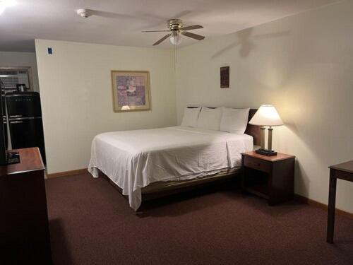 Four Seasons Lodging Mount Vernon